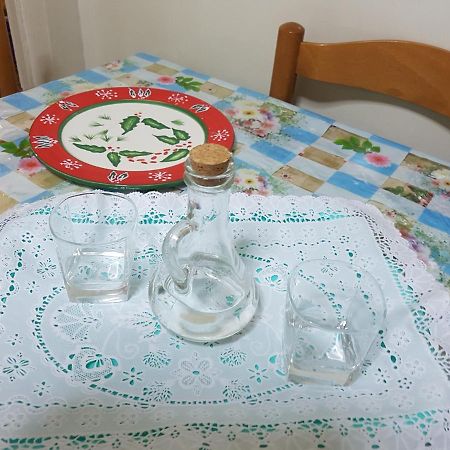 TríkalaGoodbye, Leninアパートメント エクステリア 写真